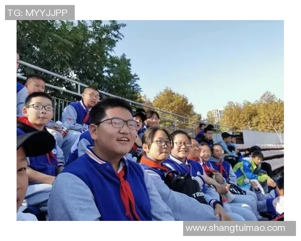 美国与萨尔瓦多友谊赛精彩对决展现足球魅力与团队精神