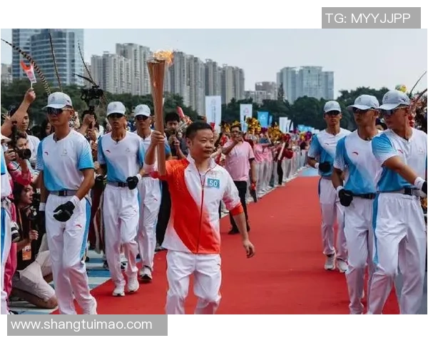 参加十五运会火炬传递广州站，何小鹏：能够“夸耀”好久